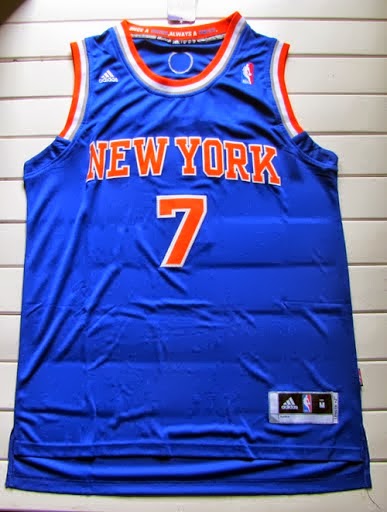 ANTHONY_NY_BLUERETRO.JPG